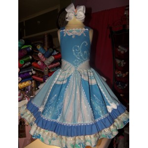 Vintage fabric Lace Cinderella Princess Ruffles Dress Size 5t/6 Vintage fabric Lace Cinderella Princess Ruffles Dress Size 5t/6