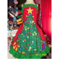 Christmas tree and presents ruffles dress size 7/8