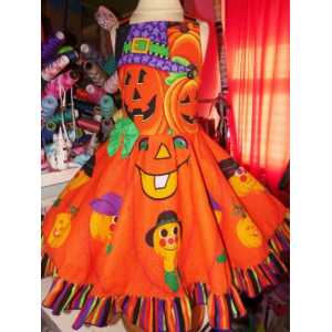 Halloween Pumpkin Girl Dress Size 6 26in length Full circle skirt
